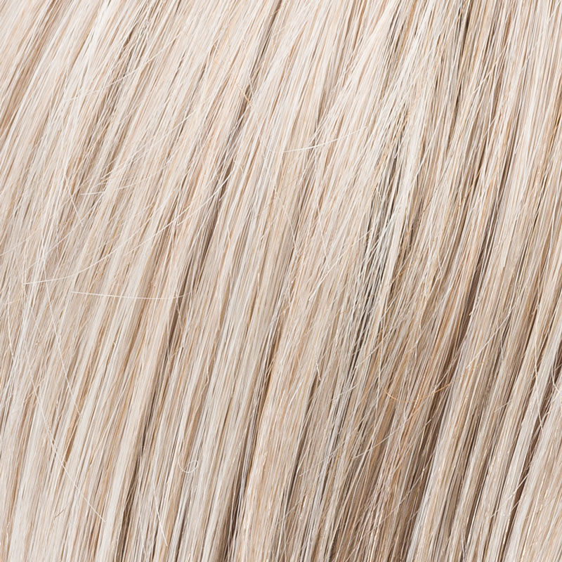 Peruecke elegance in der Farbe pearlblonderooted