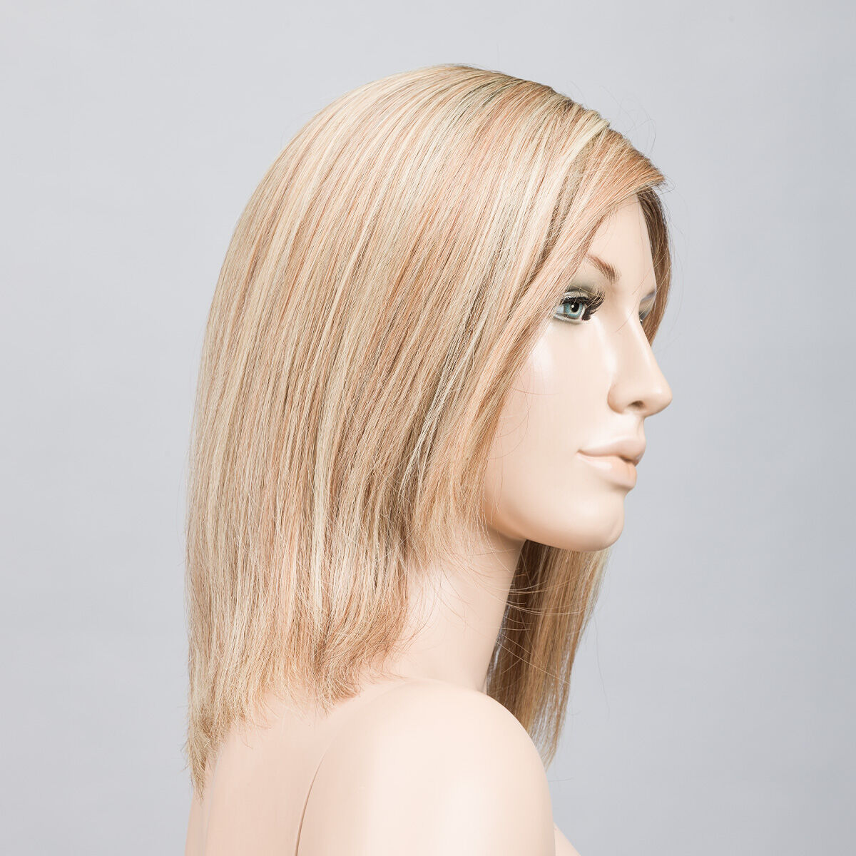 Peruecke nuance in der Farbe sandyblonderootedbs