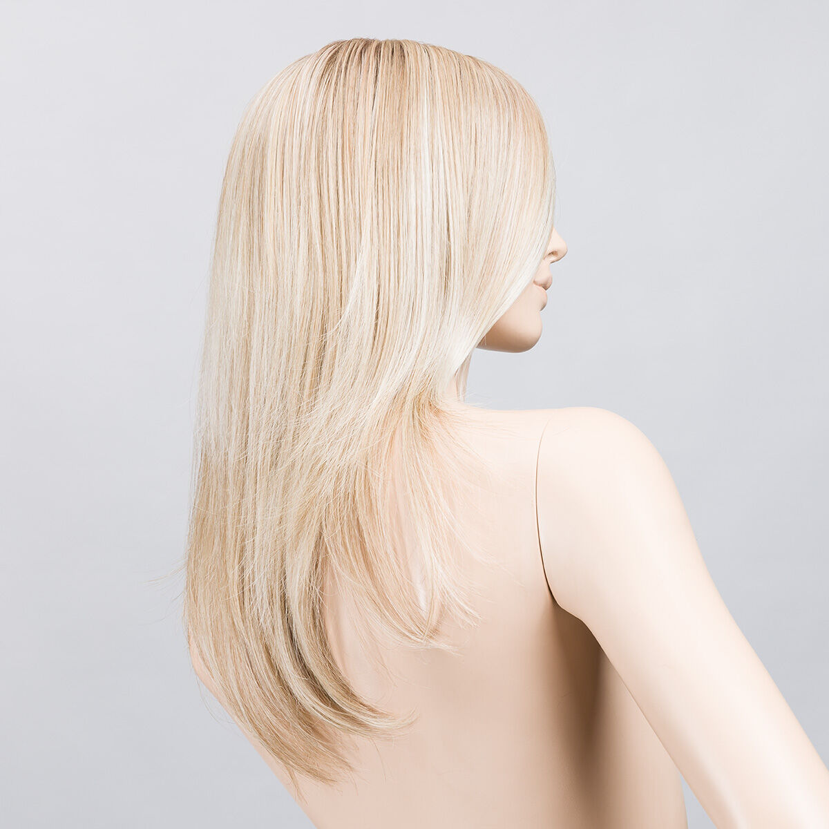 Peruecke music in der Farbe comfortsandyblonderootedbs