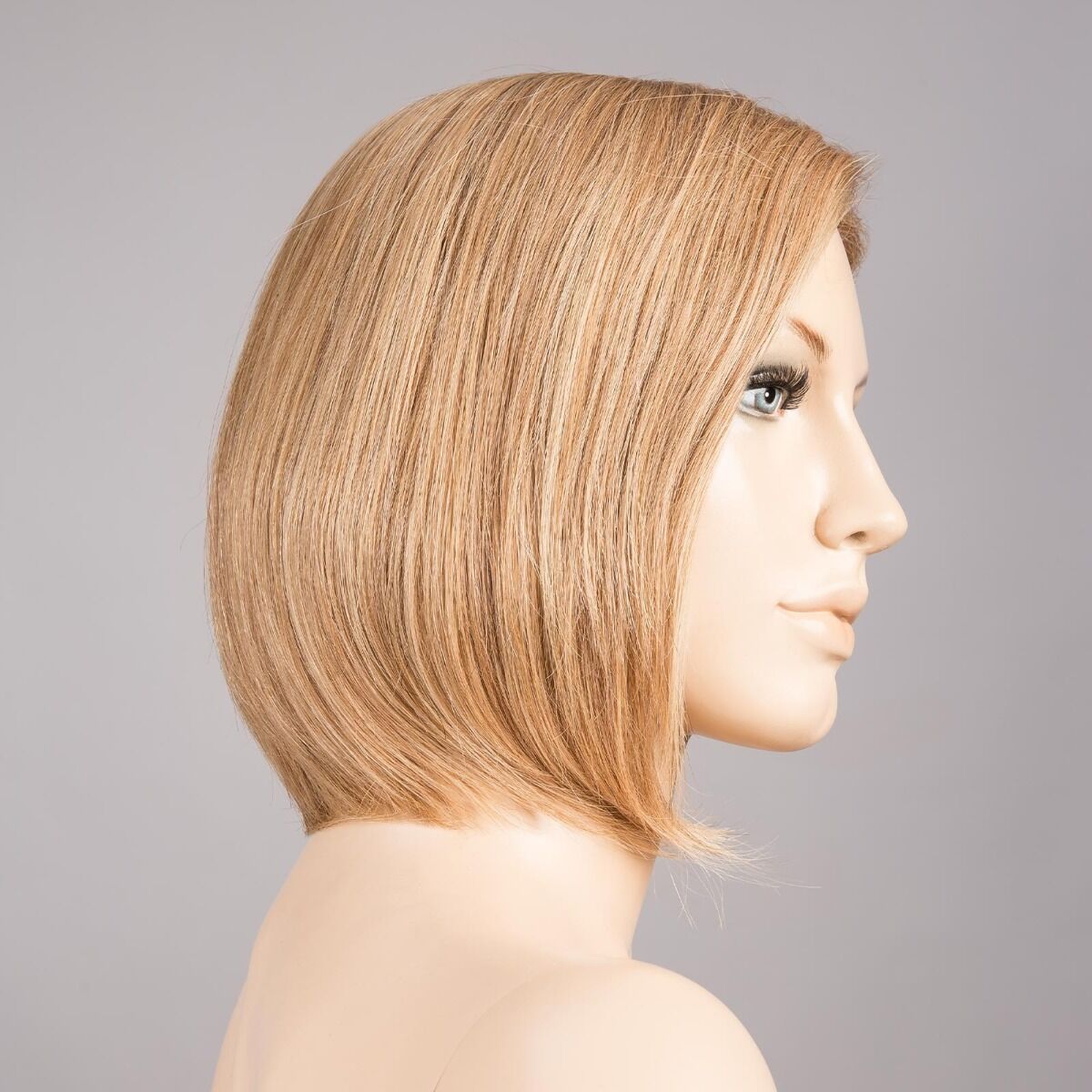 Peruecke delicate in der Farbe sandyblonderootedbs