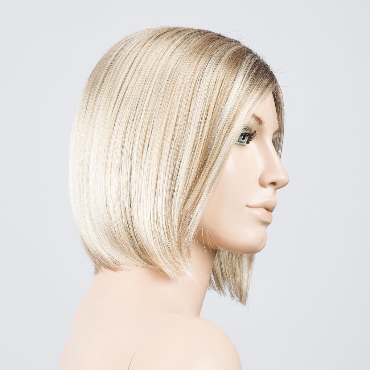 Peruecke young in der Farbe champagnerootedbs
