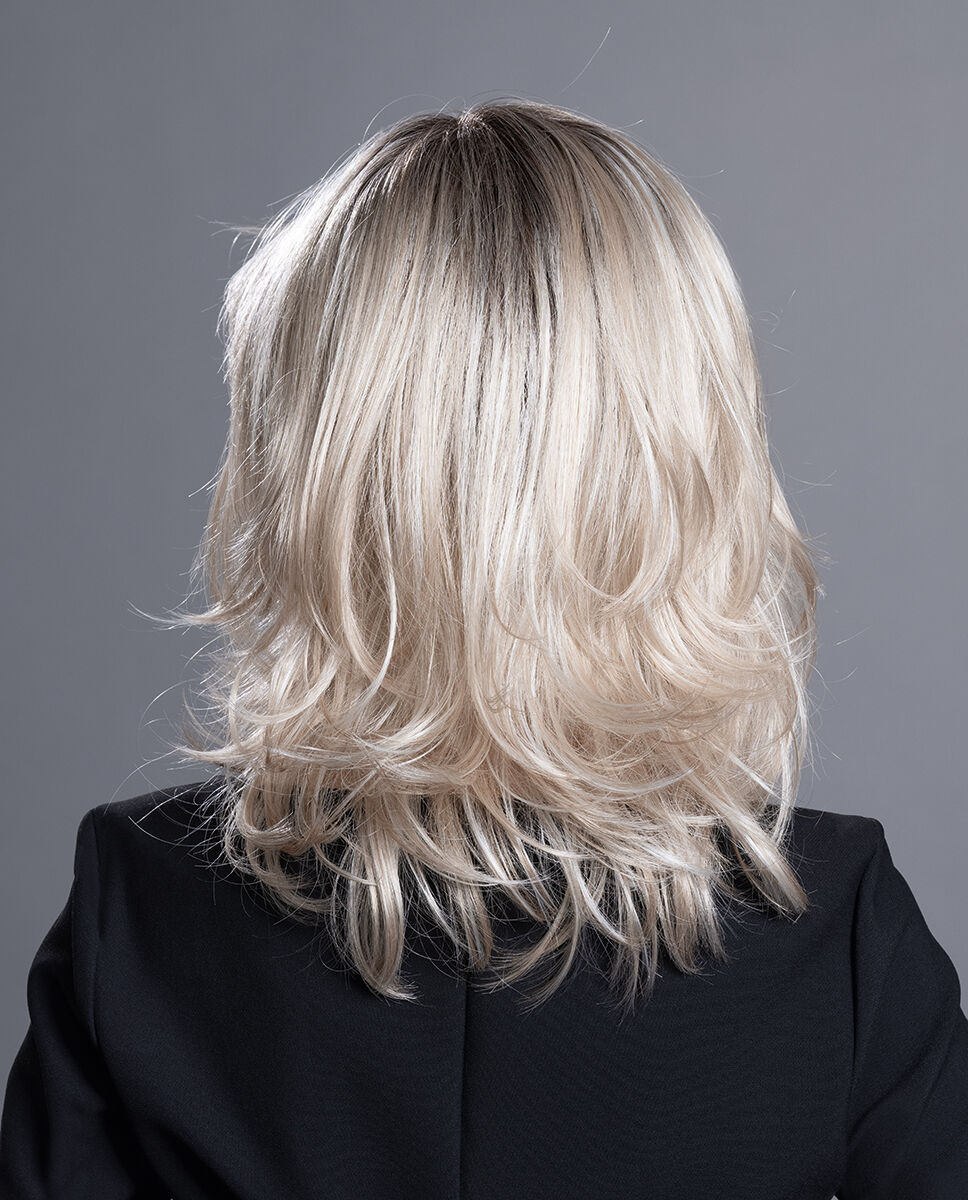 Perücke: Alive Mono Part sandyblonde rooted (by ellen wille)