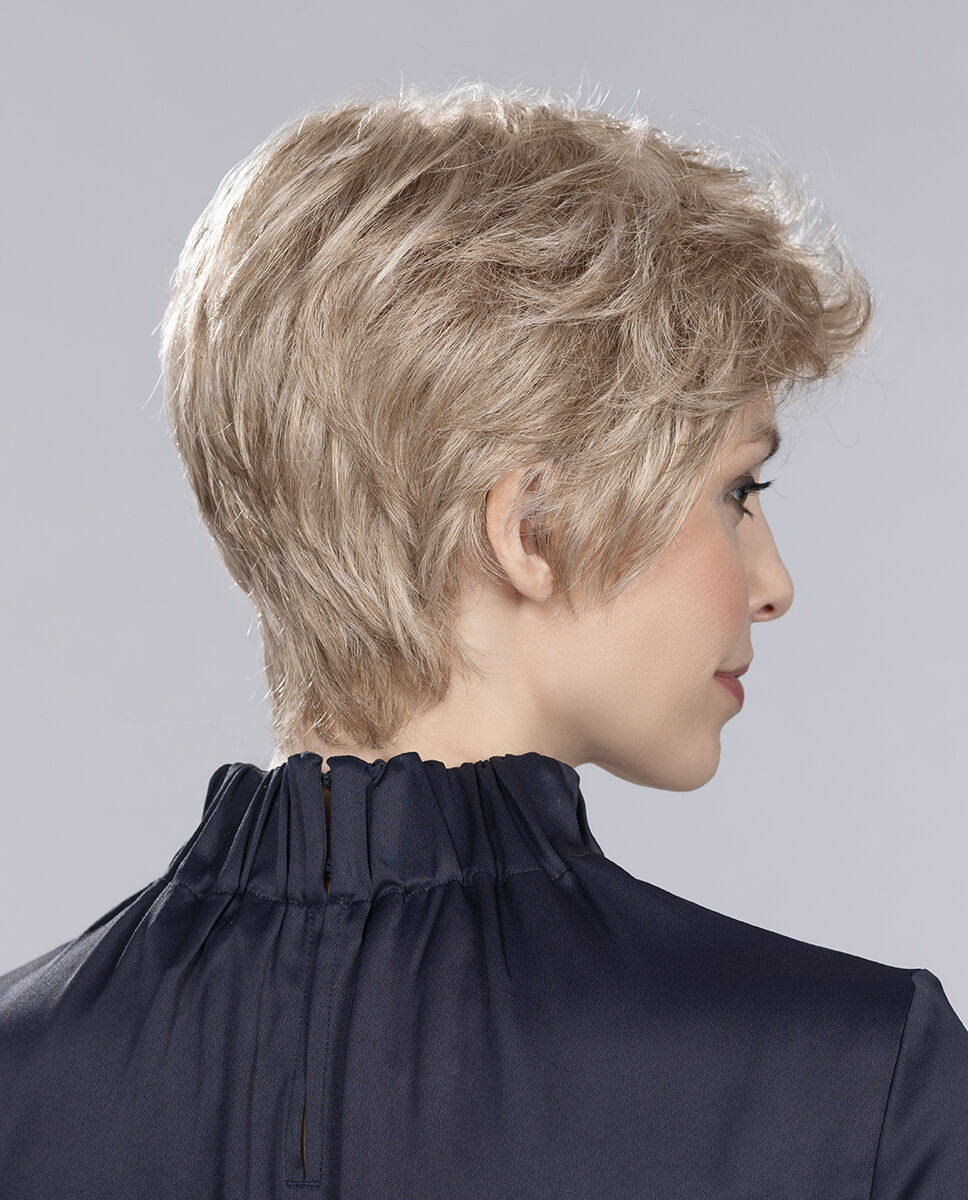 Perücke: Alba Comfort nougat mix (by ellen wille)