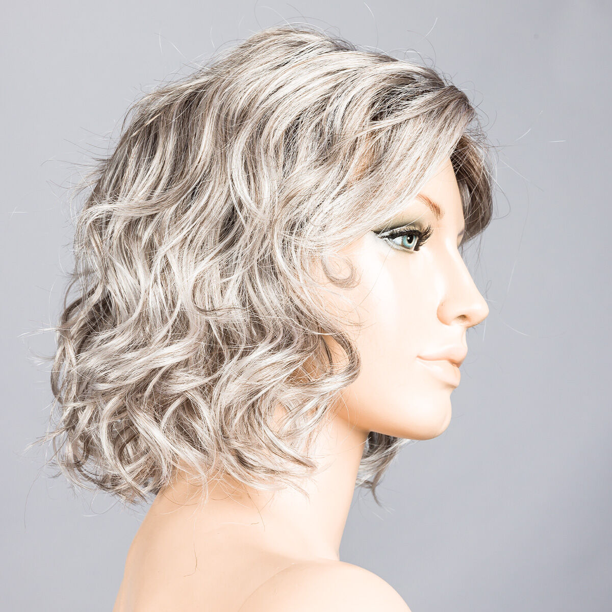 Peruecke girl in der Farbe stonegreyrootedbs